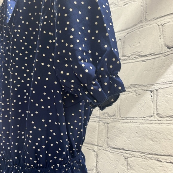 Blue and white polkadotted romper - Picture 6 of 6
